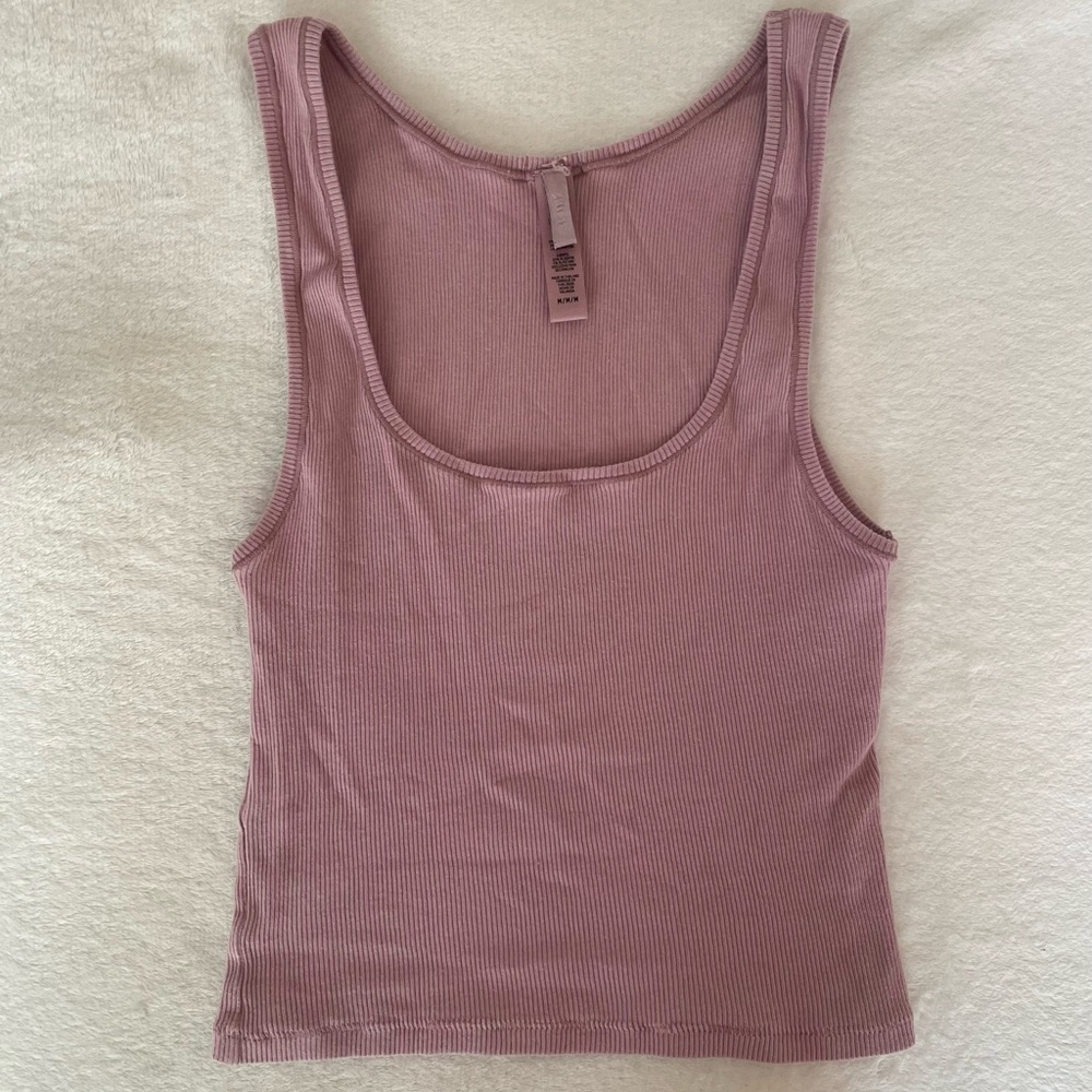 SKIMS Pink Tank Top sz M